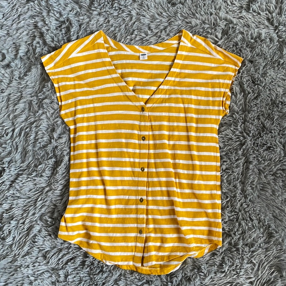 Golden Yellow Button Down Shirt 🌻
